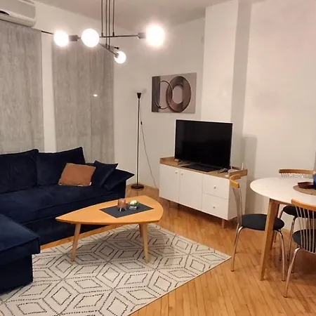 Centar Bobo Apartment *